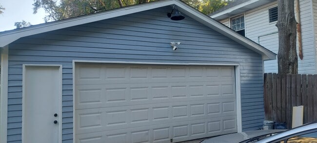 Building Photo - 250 S Ann St