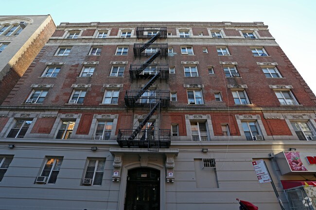 Building Photo - 592-598 W 177th St