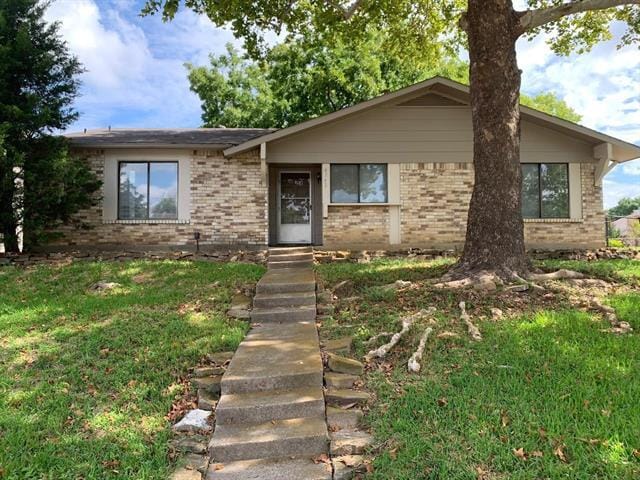 Foto principal - 4742 Cliffwood Dr