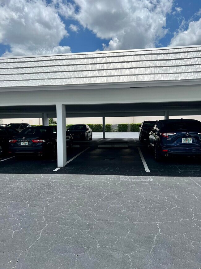 Foto del edificio - 907 Marina Dr