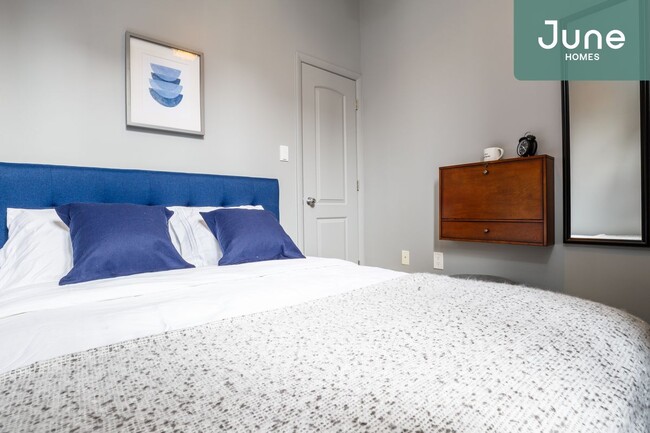 Building Photo - ROOM ONLY in 5-bed/2.0-bath Home