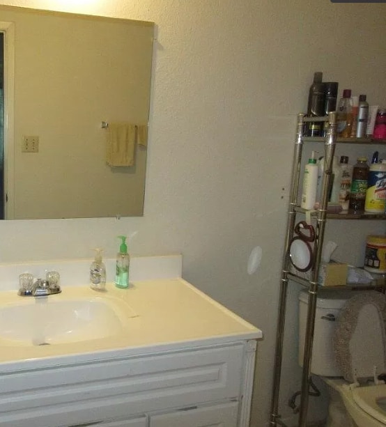 Building Photo - 2200 E Trinity Mls Rd