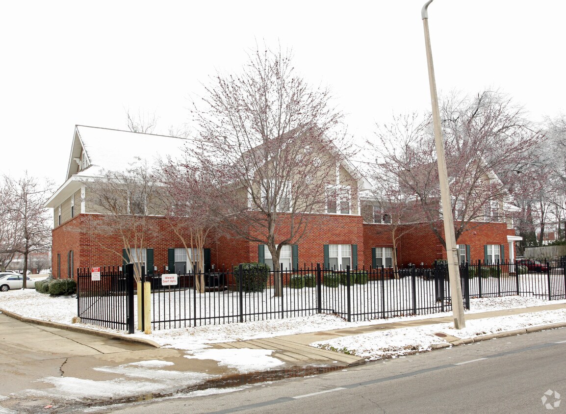 Foto del edificio - Idlewild Court Apartments