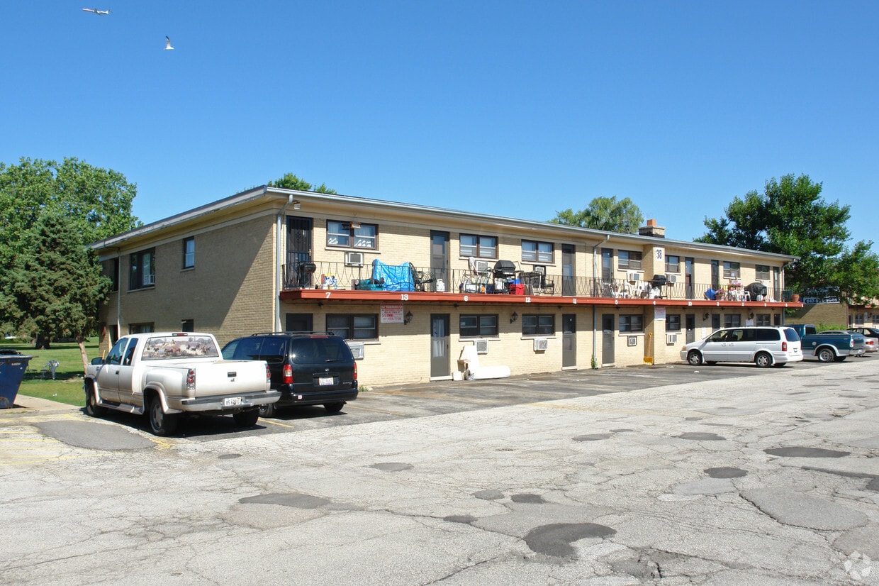 Building Photo - 38 King Arthur Dr
