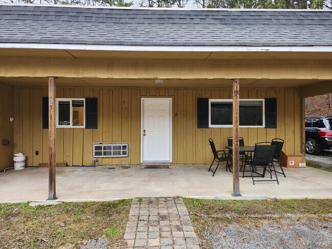 Building Photo - 6779 Bells Ferry Rd