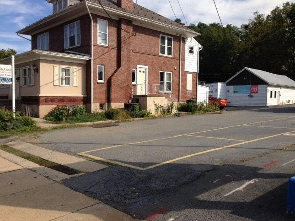 3836 Penn Ave, Sinking Spring, PA 19608 Apartments in Sinking Spring