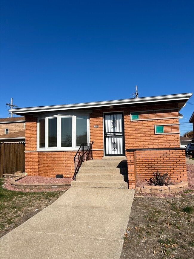 Building Photo - 4148 W 87th St