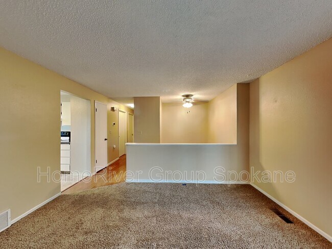 Building Photo - 10307 N Hooper Rd