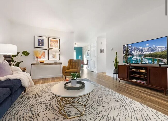 Building Photo - South Cle Elum 319