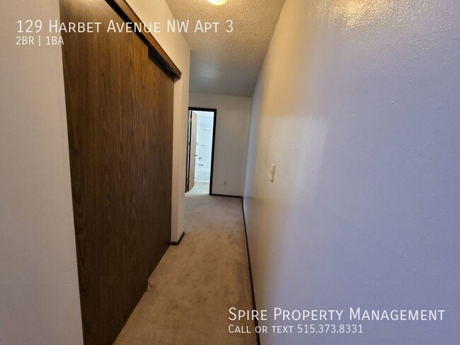 Building Photo - ***Half Month Free!*** - NW 2 bedroom 1 ba...