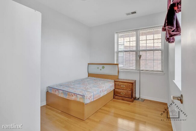 Foto del edificio - 4 br, 2 bath Condo - 3556 S. State 302 Uni...