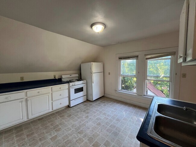 Foto del edificio - 1037 Jenifer St