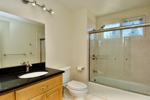 Foto del edificio - 3018 Lucas Ct