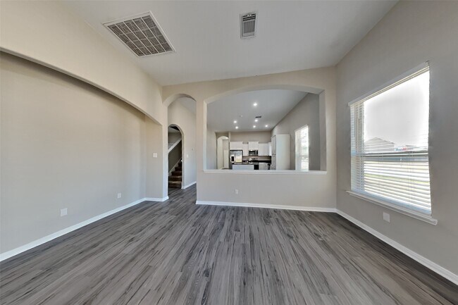 Foto del edificio - 3218 Clayton Terrace Dr