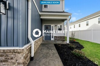 Building Photo - 2050 N Sarah Dr