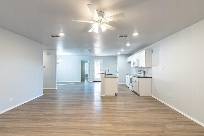 Foto del edificio - 8609 10th Pl