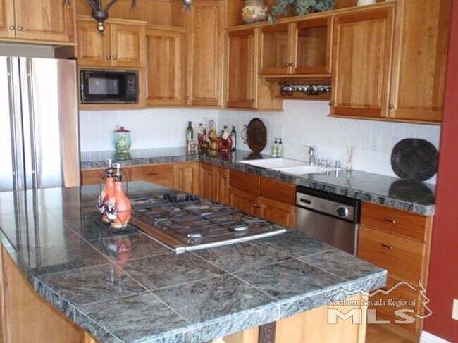 Building Photo - 4 bedroom in Sparks NV 89436