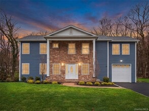 Building Photo - 36 Windmill Ln