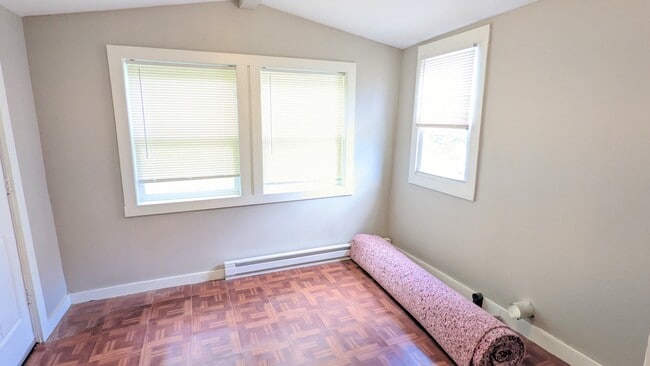 Building Photo - 707 Pawling Ave