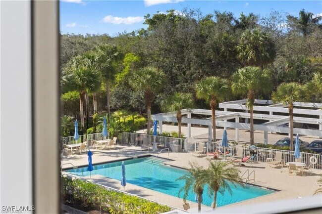 Foto del edificio - 6361 Pelican Bay Blvd