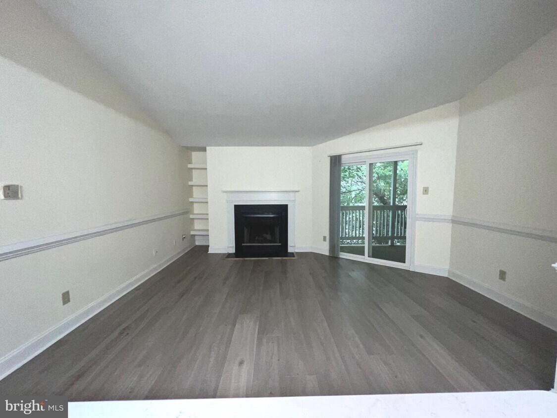 1532 Lincoln Way Unit 303B, McLean, VA 22102 Room for Rent in McLean, VA
