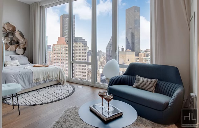 Building Photo - East 44th Street