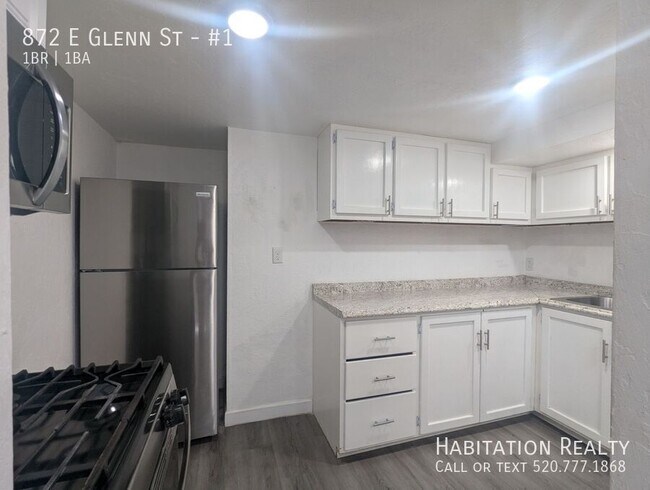 Foto del edificio - 872 E Glenn St