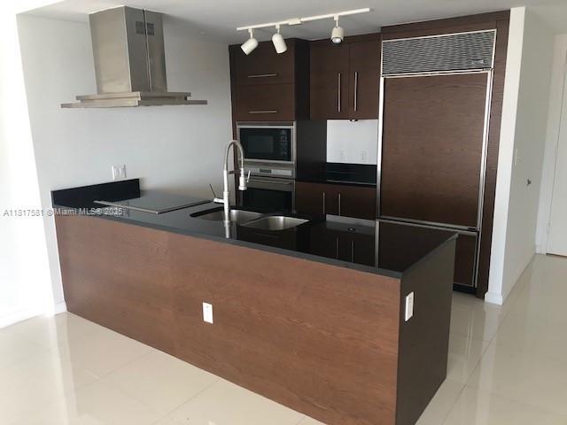 Foto del edificio - 495 Brickell Ave
