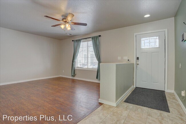 Building Photo - 3 br, 2 bath House - 10138 Elm Ct