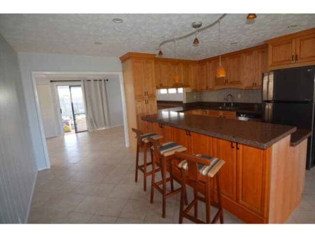 Foto del edificio - Renovated Pacific Palisades 3/2 SFH with Y...