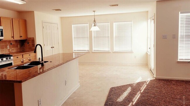 Foto del edificio - 2034 Crossing Nexus Ln