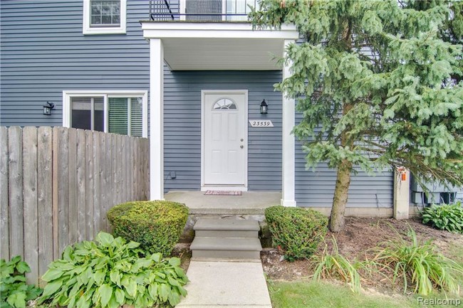 Building Photo - 23539 N Rockledge