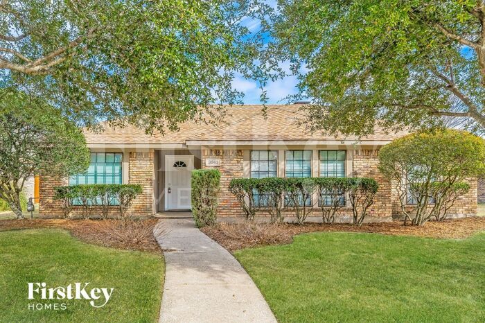 Primary Photo - 3941 Los Robles Dr