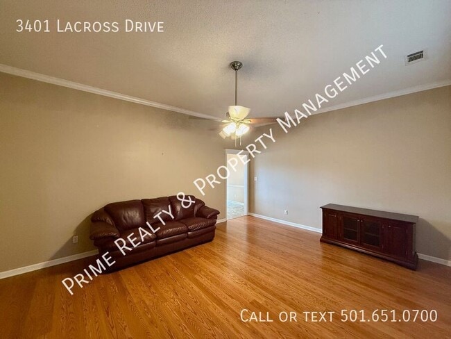 Building Photo - 3401 Lacross Dr