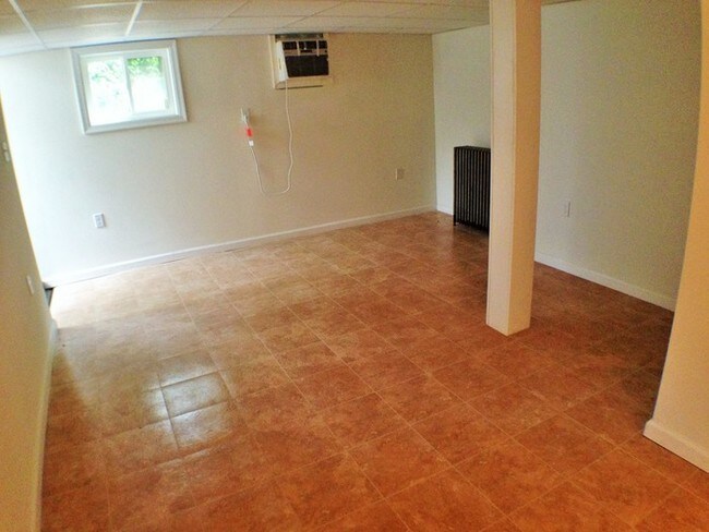 Foto del edificio - 156 Dupont Cir