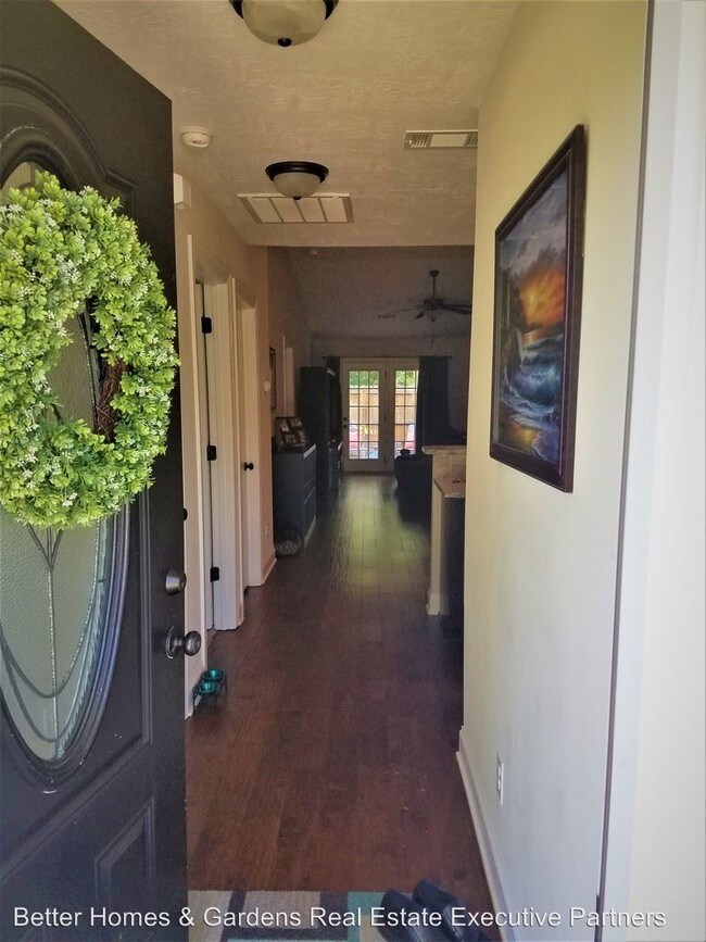 Foto del edificio - 2 br, 2 bath House - 192 Toronto Rd