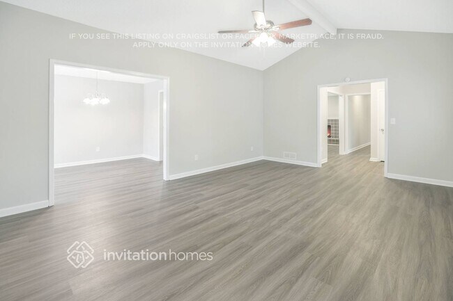 Building Photo - 2463 Rockwood Way SW