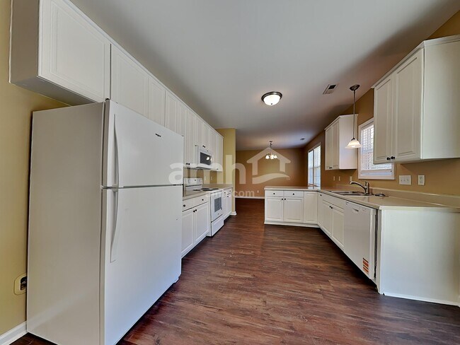 Foto del edificio - 204 Ber Creek Dr