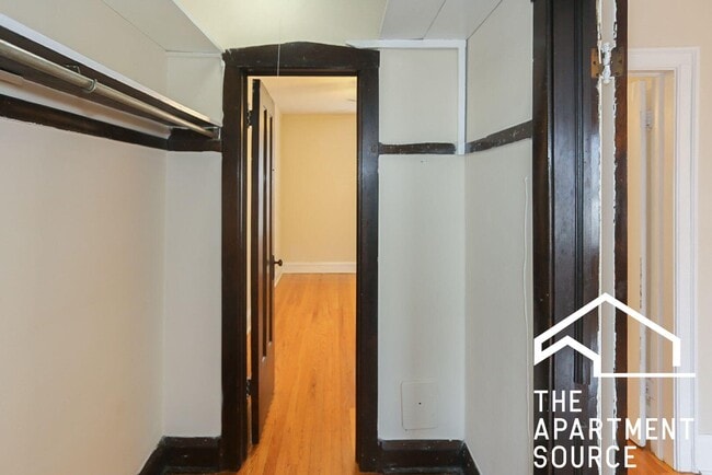Foto del edificio - 4600 N Winchester Ave