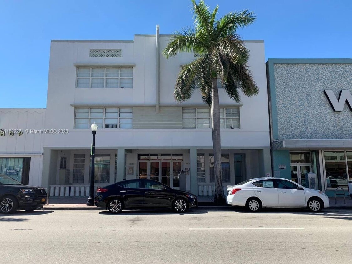 Primary Photo - 7326 Collins Ave
