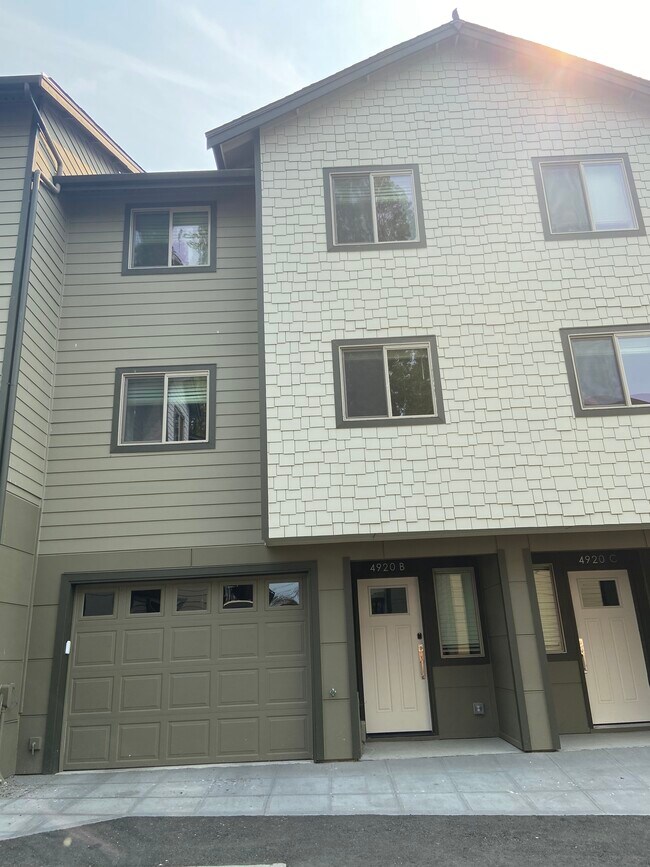 Foto del edificio - 4920 S Willow St