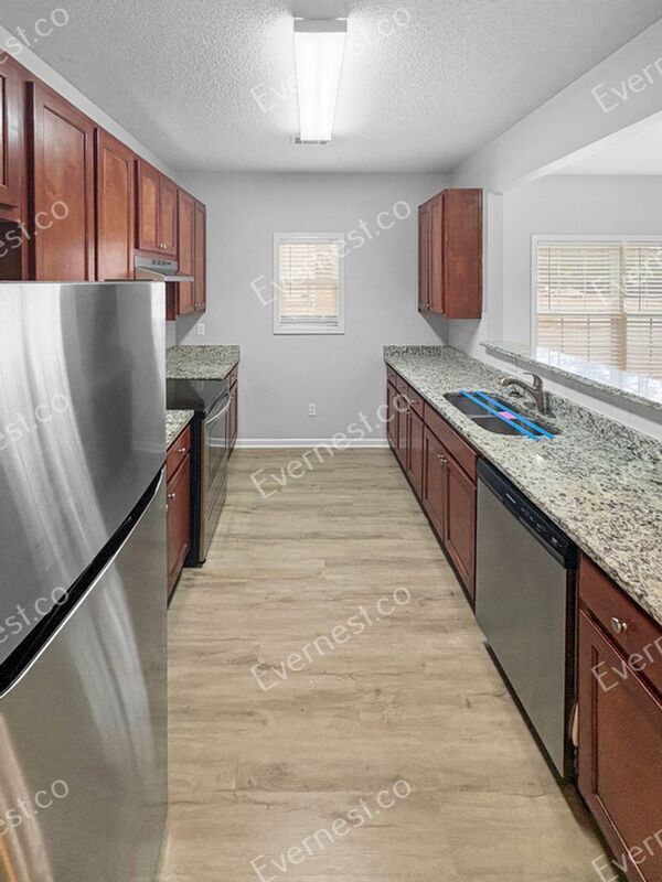 Building Photo - 8607 Thomas Ln