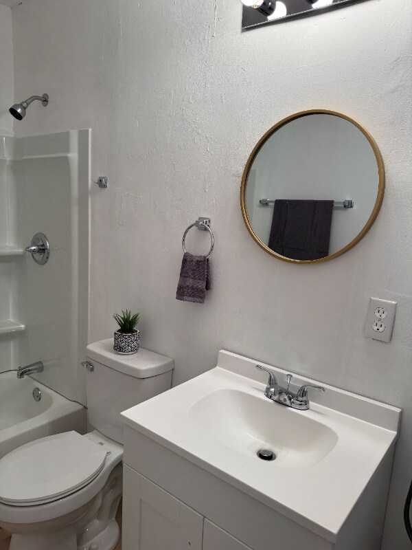 Foto del edificio - 4338 Cunningham Dr