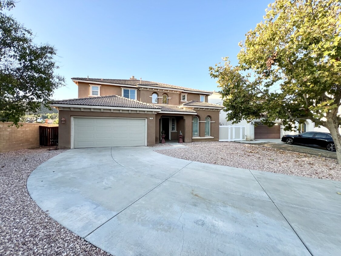 Foto principal - Great Location! Murrieta Oaks Community