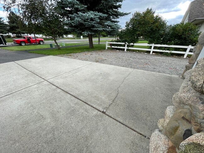Foto del edificio - 2369 N Howell Rd