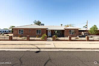 Building Photo - 1330 E Monte Vista Rd
