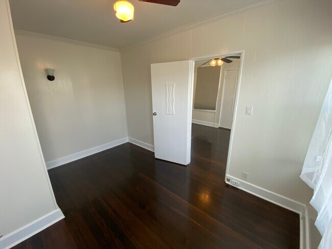 front bedroom - 217 Strand St