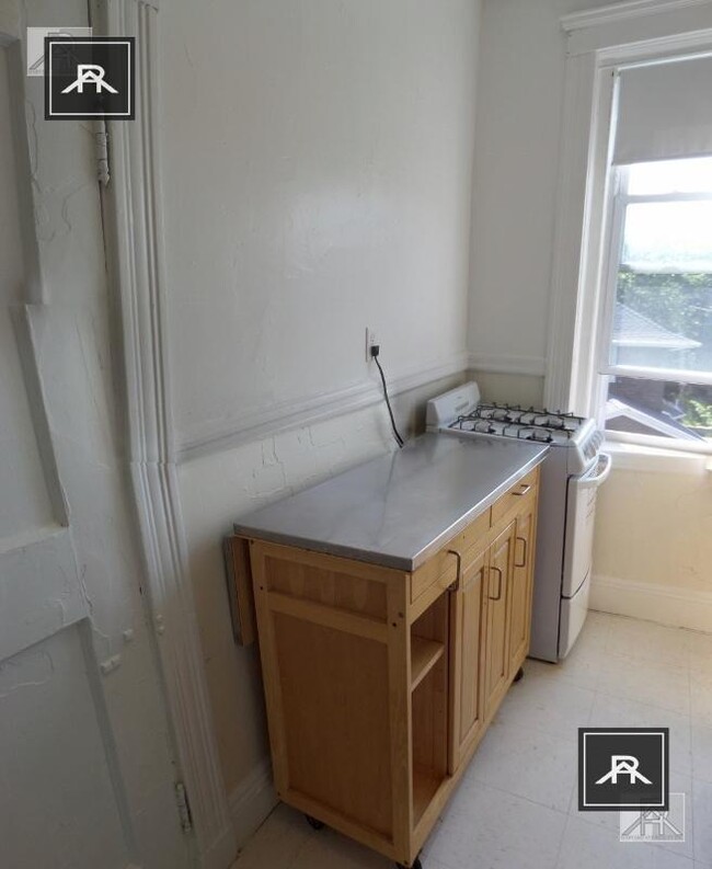 Building Photo - 2 bedroom in Brighton MA 02135