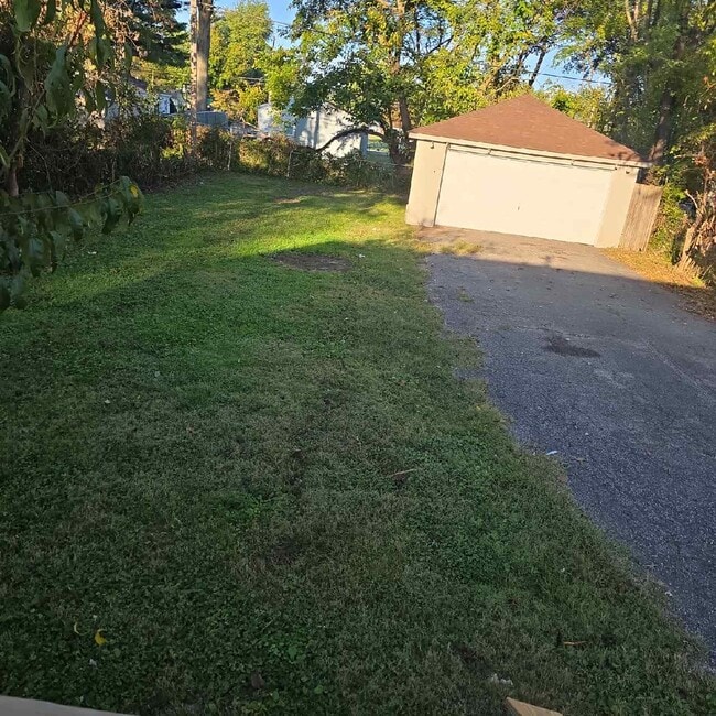 Foto del edificio - 1021 W Indian Trail
