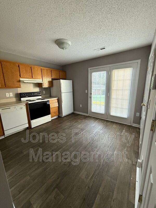 Foto del edificio - 508 Jackson Park Rd